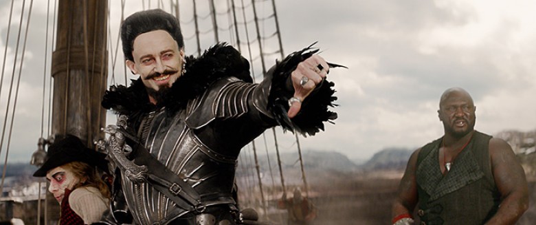 © 2015 WARNER BROS. ENTERTAINMENT INC. AND RATPAC-DUNE ENTERTAINMENT LLC Photo Credit: Courtesy of Warner Bros. Pictures Caption: (L-r) BRONSON WEBB as Steps, HUGH JACKMAN as Blackbeard and NONSO ANOZIE as Bishop in Warner Bros. Pictures’ and RatPac-Dune 