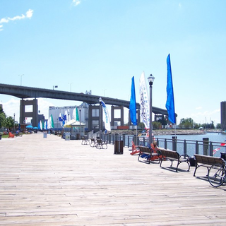 Buffalo & Niagara Falls for Visitors - Stay a Day, Stay a Week