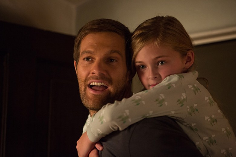 © 2017 WARNER BROS. ENTERTAINMENT INC. AND RATPAC-DUNE ENTERTAINMENT LLC. ALL RIGHTS RESERVED Photo Credit: Karen Ballard Caption: (L-R) GEOFF STULTS as David Connover and ISABELLA KAI RICE as Lily Connover in Warner Bros. Pictures’ dramatic thriller “UNF