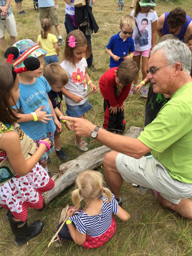Science educator wants students to get their hands dirty for Earth Day