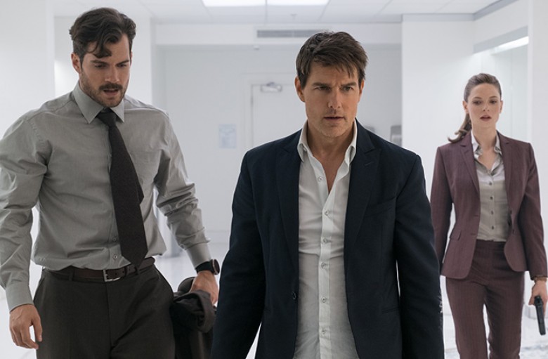 Left to right: Henry Cavill as August Walker, Tom Cruise as Ethan Hunt and Rebecca Ferguson as Ilsa Faust in MISSION: IMPOSSIBLE – FALLOUT, from Paramount Pictures and Skydance.© 2018 Paramount Pictures. All rights reserved.