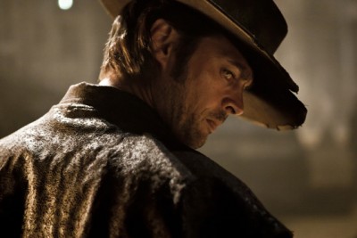 Karl Urban in PRIEST.