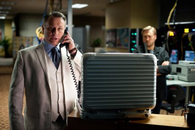 Michael Nyqvist as Hendricks and Samuli Edelmann as Wistrom  