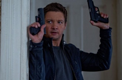 Tony Gilroy as JEREMY RENNER 