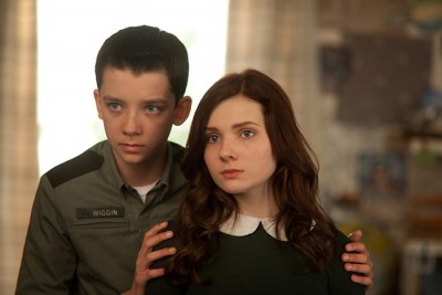
(L-R) ASA BUTTERFIELD and ABIGAIL BRESLIN star in ENDER’S GAME
