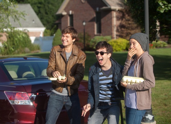 Gus (Ansel Elgort), Isaac (Nat Wolff), & Hazel (Shailene Woodley) 