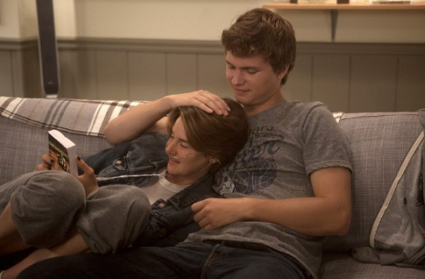 Hazel (Shailene Woodley) and Gus (Ansel Elgort)