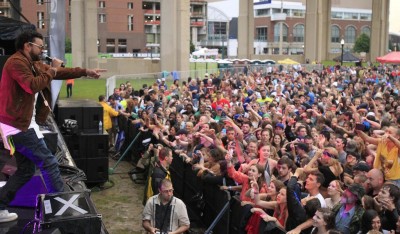 VIDEO: Shaggy @ Canalside | Boombastic > That Girl | Buffalo Live