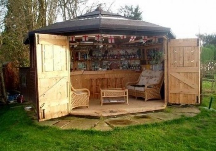 Move Over Man Caves – There’s a New Trend on the Rise: Bar Sheds