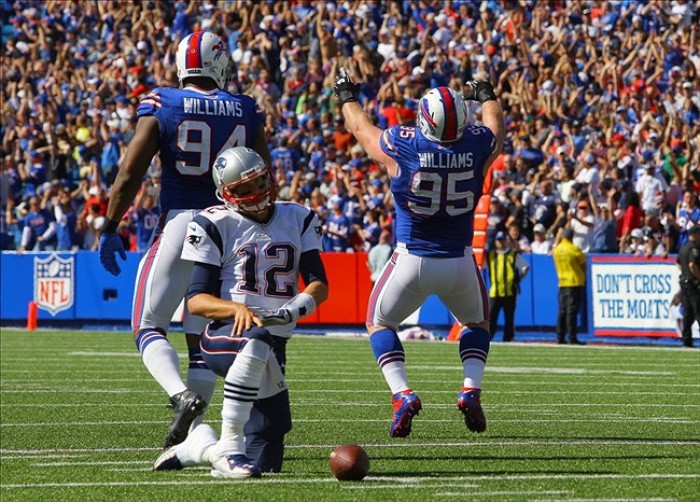 Patriots QB Tom Brady sacked by the Bills