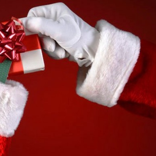 Practical & Pretty Stocking Stuffers for Her