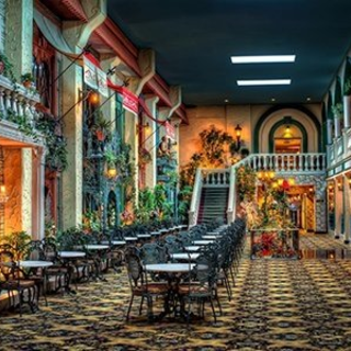 Salvatore's Garden Place Hotel