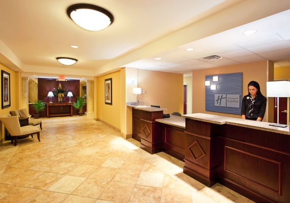 Holiday Inn Express & Suites Niagara Falls