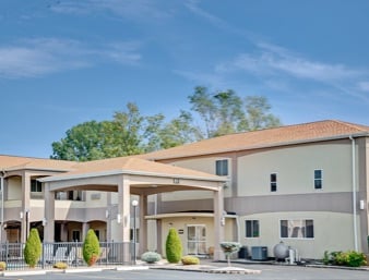 Days Inn & Suites Niagara Falls/Buffalo