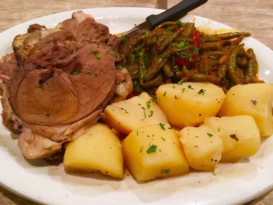 Kostas Family Restaurant