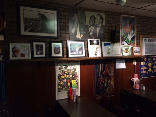 Desi's Mkt Restaurant