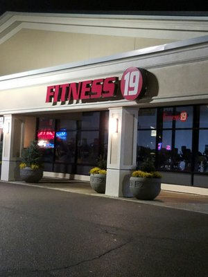 Fitness 19-Williamsville