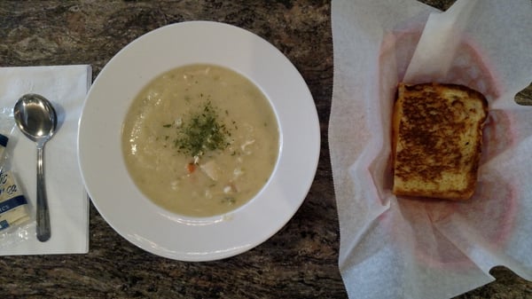 TC's Island Bar & Grille