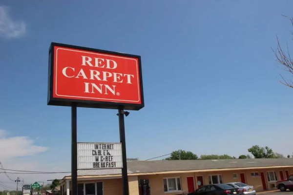Red Carpet Inn