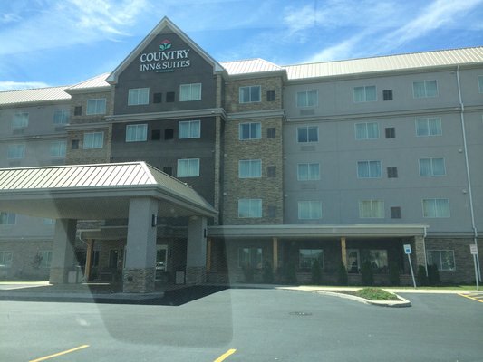 Country Inn & Suites Buffalo-South