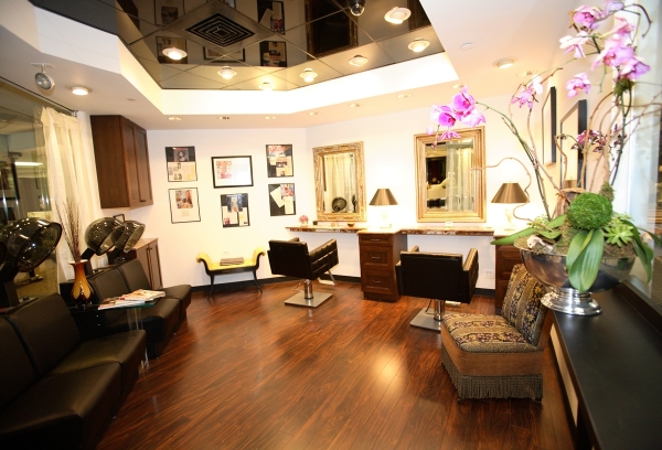 Aura Salon & Spa