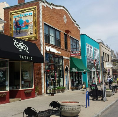 Urban Leisure and Luxury