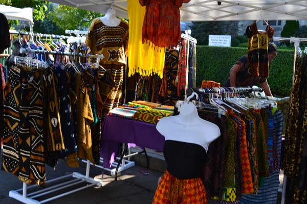 Designs by Dovi & Girls African Market